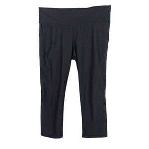 Xersion Black Cropped Athletic Leggings Women Size M Zippered Pocket Reflective